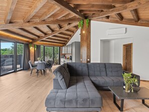 TV - Villa Luna by Interhome (Bokordici)