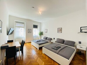 1 bedroom, Internet - Apartment 15A by Interhome (Vienna / 10. District)