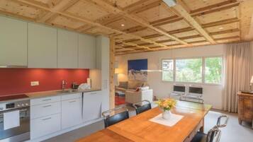 Réfrigérateur, micro-ondes, four, lave-vaisselle