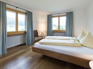Internet - Chesa Flur Sulagl 2 by Interhome (Sils Maria)