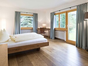 Internet - Chesa Flur Sulagl 1 by Interhome (Sils Maria)
