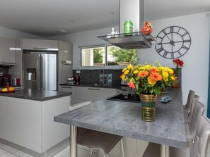 Fridge, microwave, oven, dishwasher - "L'Oustaou des Hournails" (Das Haus der Hournails) by Interhome (Mimizan)