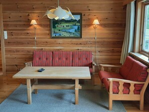 Interior - Häuschen mit Blick auf das Wasser by Interhome (Hebnes)