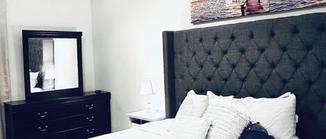 2 bedrooms, iron/ironing board, Internet, bed sheets