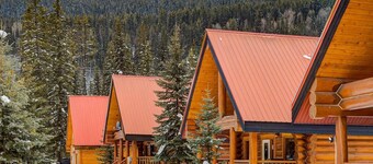 Beautiful Rustic Chalet in the Heart of Rockies