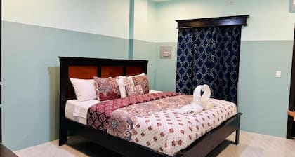 HOTEL SEA QUEEN SUITE & GOLF CART RENTAL