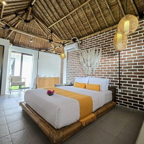 Grand Double Room, 1 Queen Bed, Private Bathroom, Garden View | Desk, laptop workspace, free WiFi, bed sheets - Kampoeng Villa Ubud (Ubud)