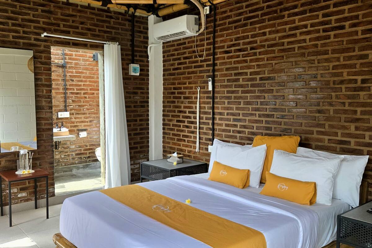 Deluxe Double Room, 1 Queen Bed with Sofa bed, Private Bathroom, Garden View | Desk, laptop workspace, free WiFi