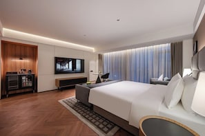 Standard Twin Room, City View | In-room safe, iron/ironing board, free WiFi - Howard Johnson TK Phnom Penh (Phnom Penh)