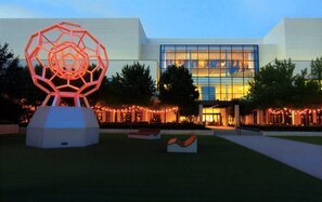 Exterior - Best Place to Stay in Richardson! Free Parking, Pets Allowed (Dallas)