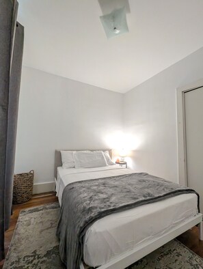 Fer et planche à repasser, Wi-Fi, draps fournis