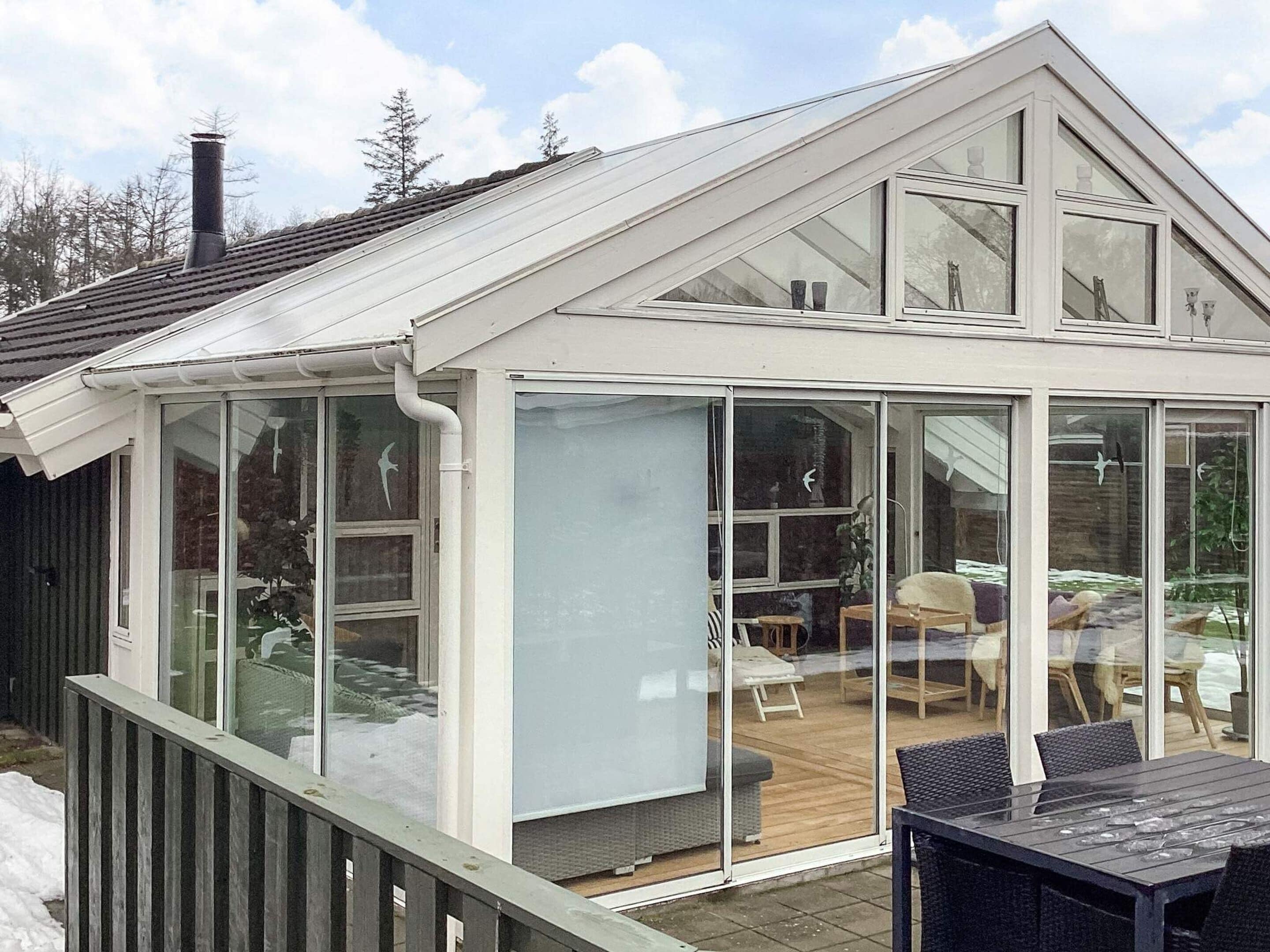 House | Outdoor dining