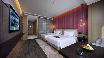 Basic tvåbäddsrum - utsikt mot staden | Spa