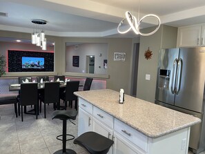 Dining - Luxury Home Private 5BD Near Strip - Pool/Spa, Game Room & Basketball. Groups (Las Vegas)