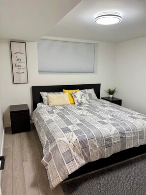 2 habitaciones, tabla de planchar con plancha, wifi y ropa de cama 