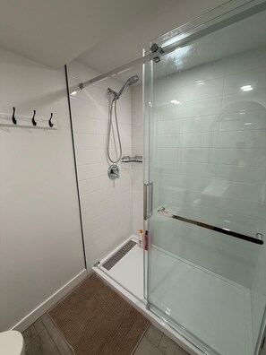 Shower, hair dryer, towels, soap - Cozy inner city  2BR 2BTHR basement (Calgary)