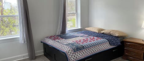 Fer et planche Ă repasser, Wi-Fi, draps fournis