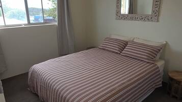 2 soverom og sengetøy