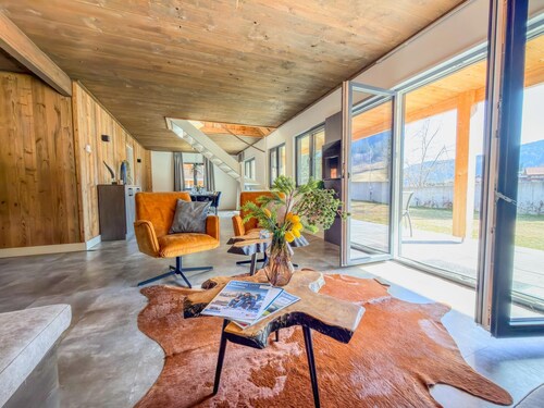 Luxus-Chalet mit Sauna und Terrasse am See