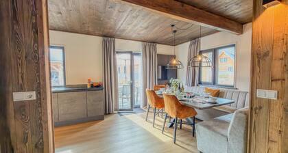Chalet mit Sauna an einem See nahe Skigebiete