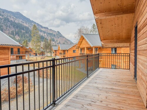 Chalet mit Sauna an einem See nahe Skigebiete