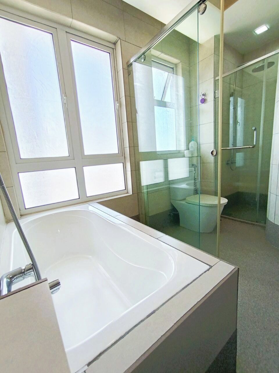 Standard Apartment, 2 Bedrooms, Non Smoking, City View | Bathroom | Separate bathtub and shower, free toiletries, hair dryer, bidet