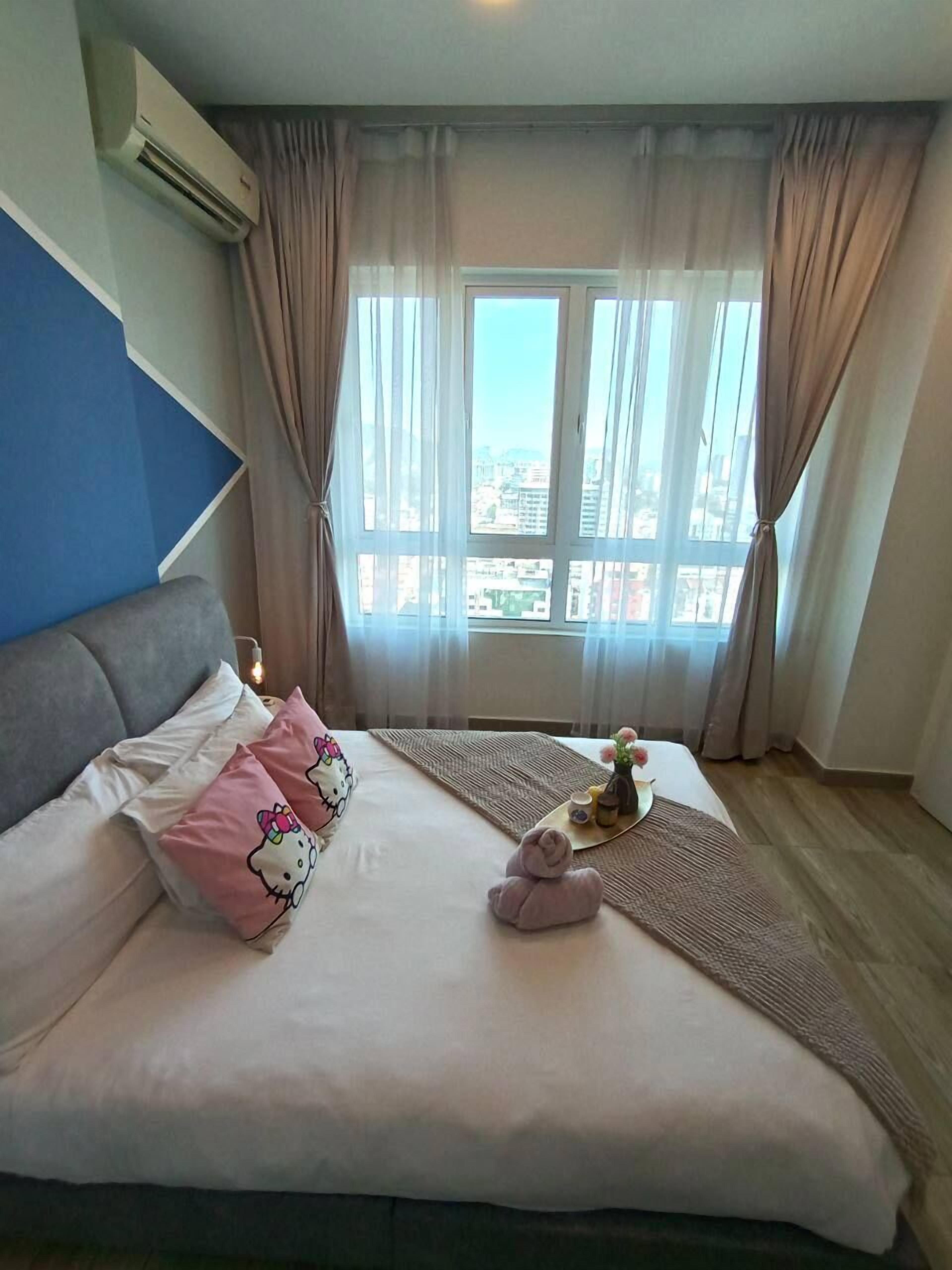 Apartment, City View | Premium bedding, blackout drapes, iron/ironing board, WiFi (free)