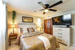 3 slaapkamers, een strijkplank/strijkijzer, reisbedje, internet