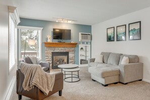 TV, fireplace - Walk to Golf Course! Clymer Summer Escape w/ Deck (Clymer)