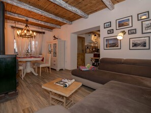 TV - mit Garten, Terrasse und Grill by Interhome (Pula/Krnica)