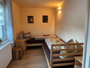 5 chambres, accès à Internet
