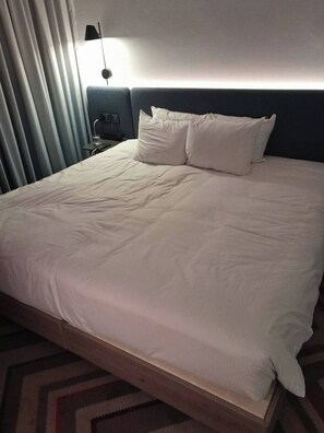 Free WiFi - Hotel Shomrat Int. Brahmanbaria (Brahmanbaria Sadar)
