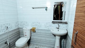 Free toiletries, towels, soap, shampoo