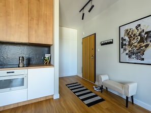 Fridge, microwave, oven, dishwasher - Suite mit Balkon by Interhome (Łódź)