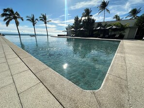 Outdoor pool, a heated pool - Arama Bay Bucerias | Infinity Pool + Rooftop + Beach Access (Bucerías)