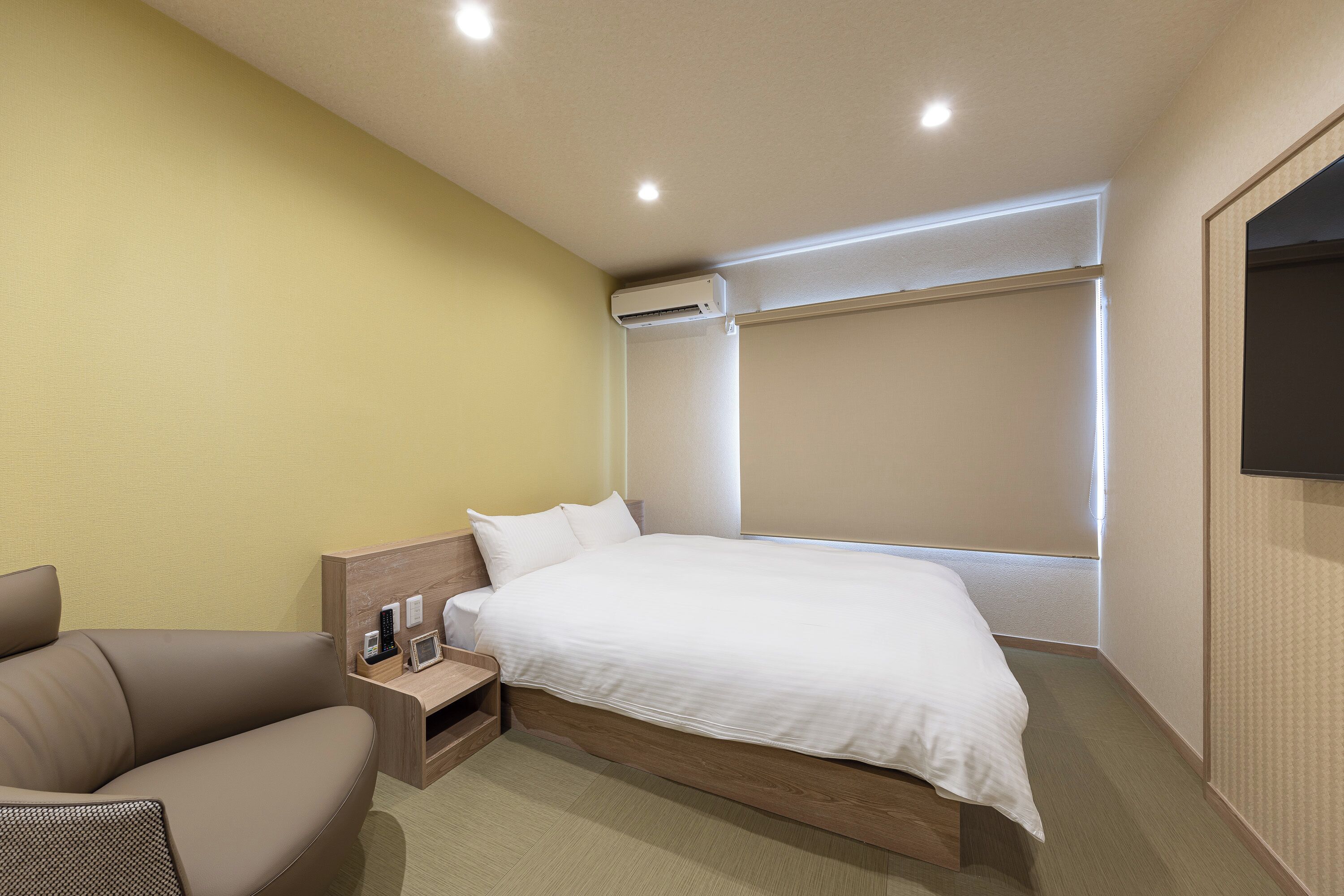 Classic Double Room, Mountain View | Desk, free WiFi