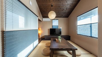 Vila luxo | Escrivaninha, Wi-Fi de cortesia