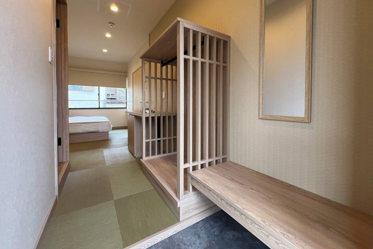 Classic Double Room, Mountain View | Desk, free WiFi