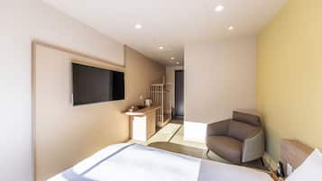 Classic Double Room, Mountain View | Desk, free WiFi