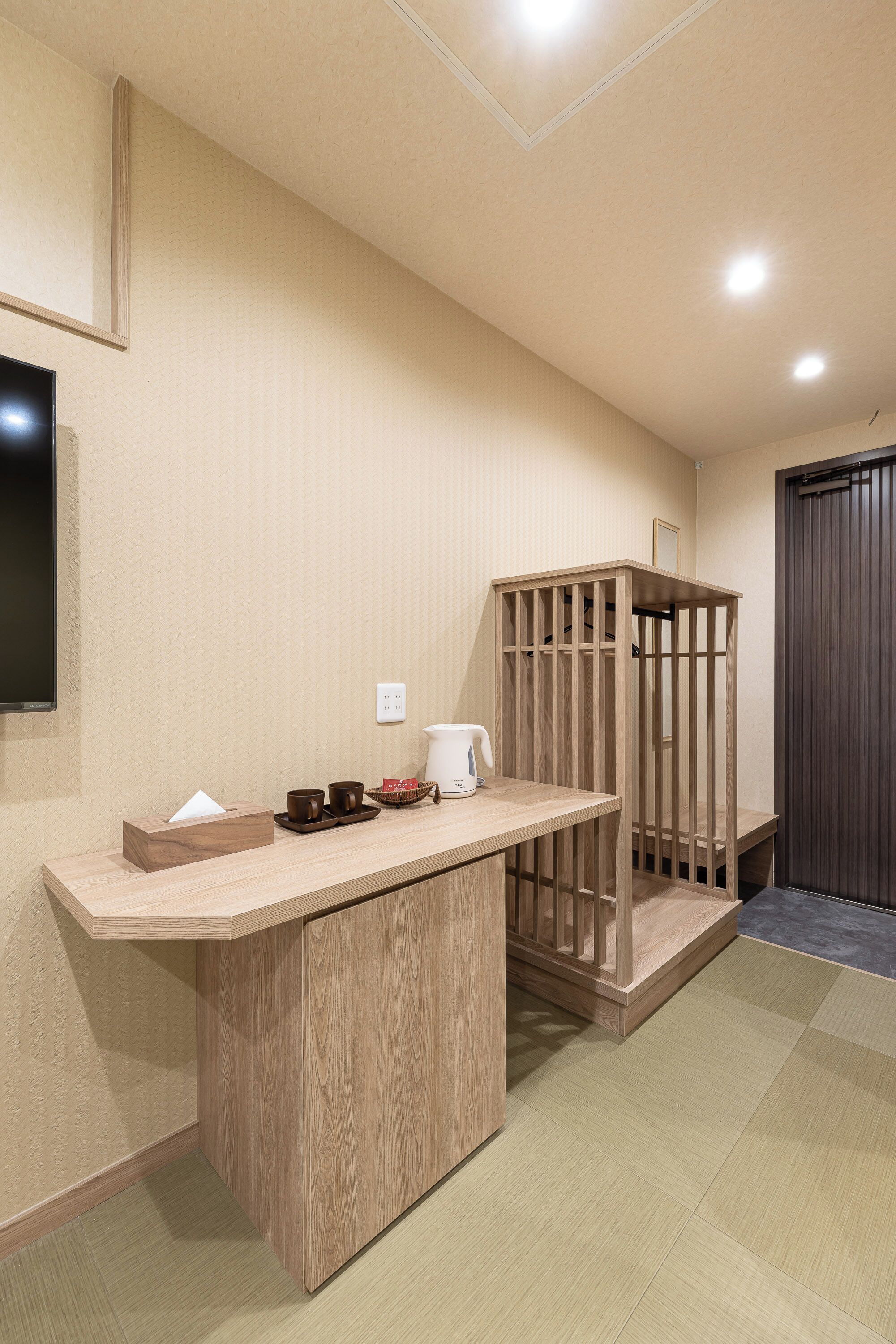 Phòng đôi phong cách cổ điển, quang cảnh núi | Nội thất