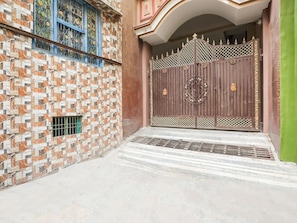 House | Reception - Collection O Jagannath Mandir Road (Varanasi)