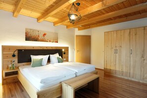 1 bedroom, bed sheets - Vacation apartment Barbara (Chieming)