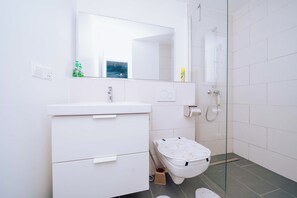 Shower, hair dryer, bidet, towels - Tropical Balcony Oasis - Soul Paje Lagoon Retreat (Paje)