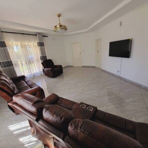 Interior - Familyfriendlyhome4u (Bulawayo)