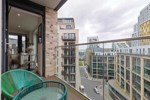 Property grounds - Beautifully Designed 1BD Flat in Wandsworth (Greater London)
