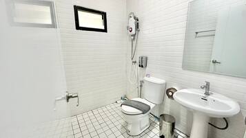 Villa, Patio, Pool View | Bathroom | Shower, free toiletries, soap, shampoo