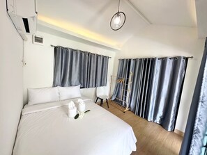 Villa, terras, uitzicht op zwembad | Gratis wifi