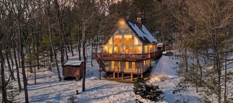 Views of Blue Mountain! Near App Trail, Game Room