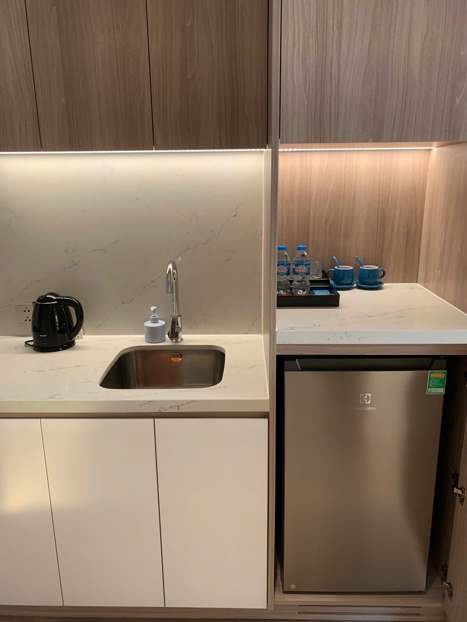 Basic-Apartment | Schreibtisch, laptopgeeigneter Arbeitsplatz, kostenloses WLAN