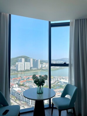 Studio, Lake View | Interior - Alacarte Seaview Halong by HaVan (Ha Long)